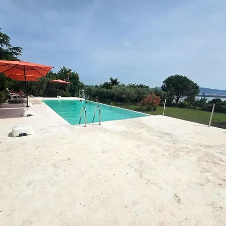 Seafront With Pool *